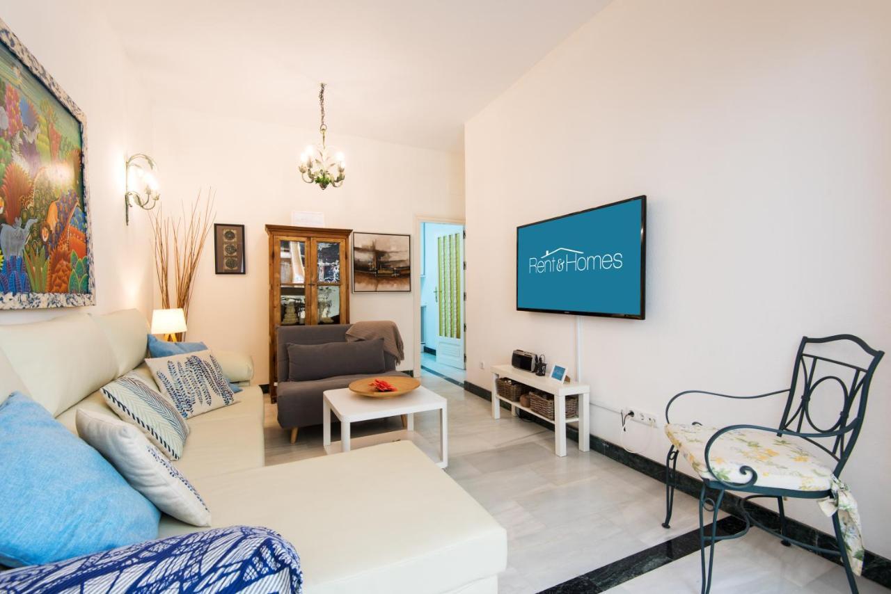 RentAndHomes Beachfront Marbella Center Extérieur photo