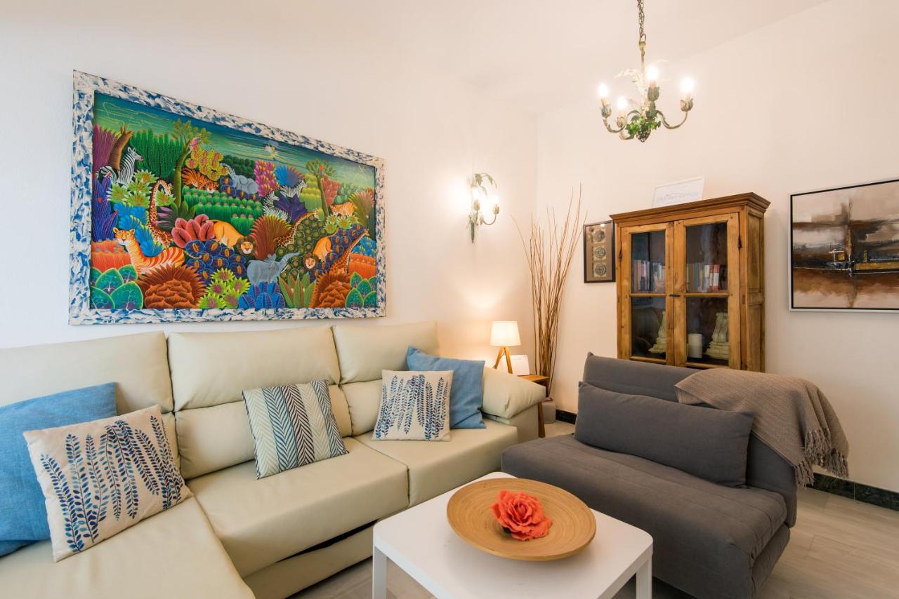 RentAndHomes Beachfront Marbella Center Extérieur photo