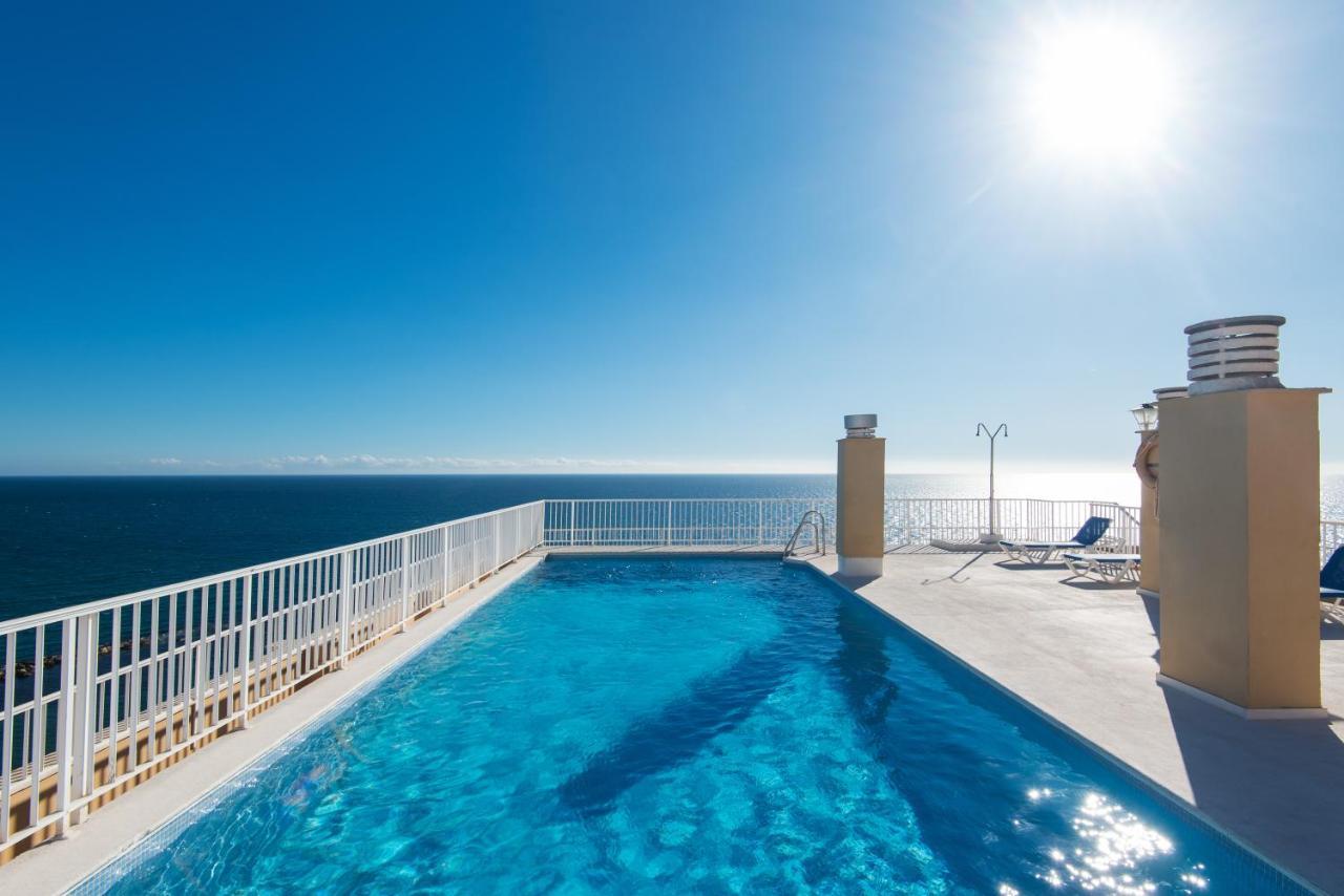 RentAndHomes Beachfront Marbella Center Extérieur photo