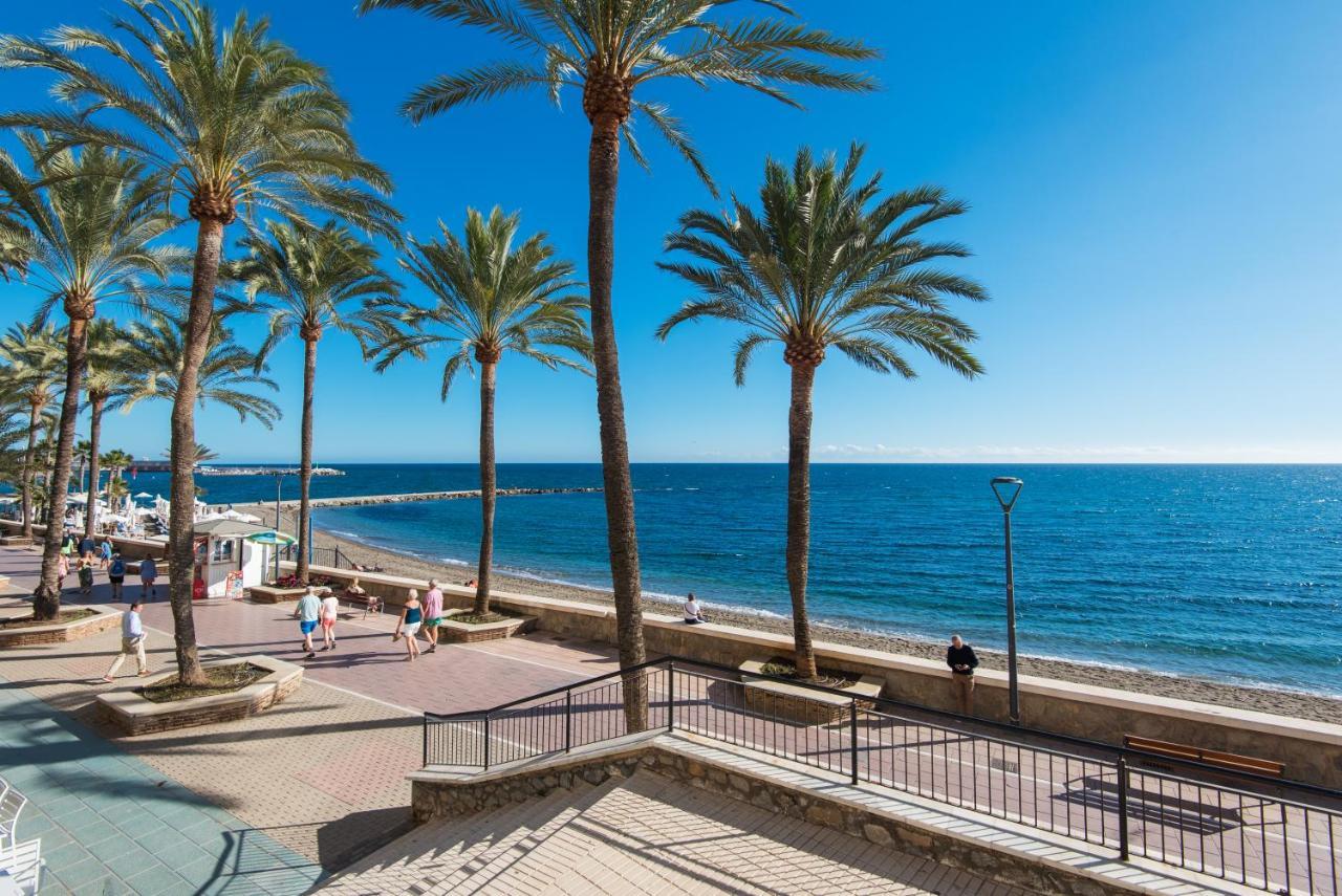 RentAndHomes Beachfront Marbella Center Extérieur photo