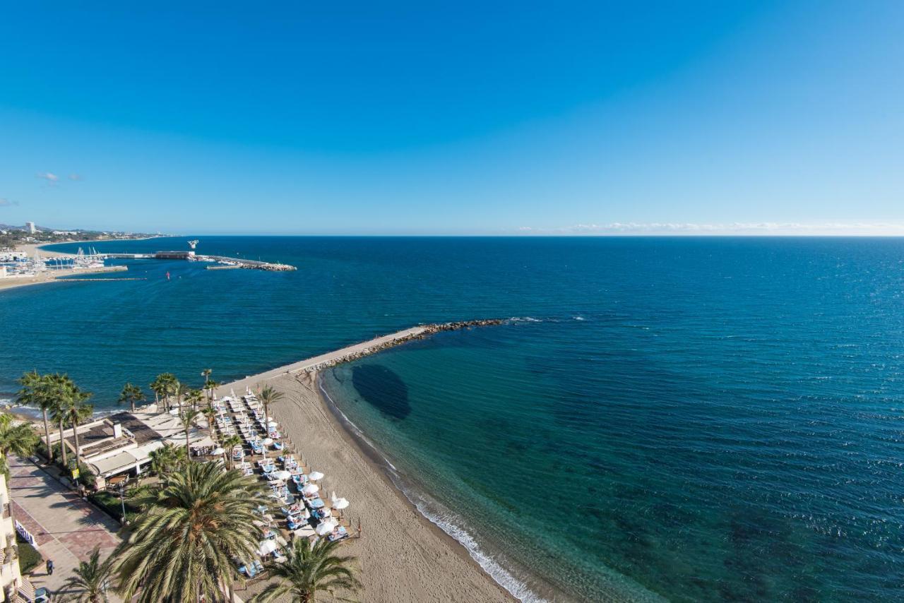 RentAndHomes Beachfront Marbella Center Extérieur photo