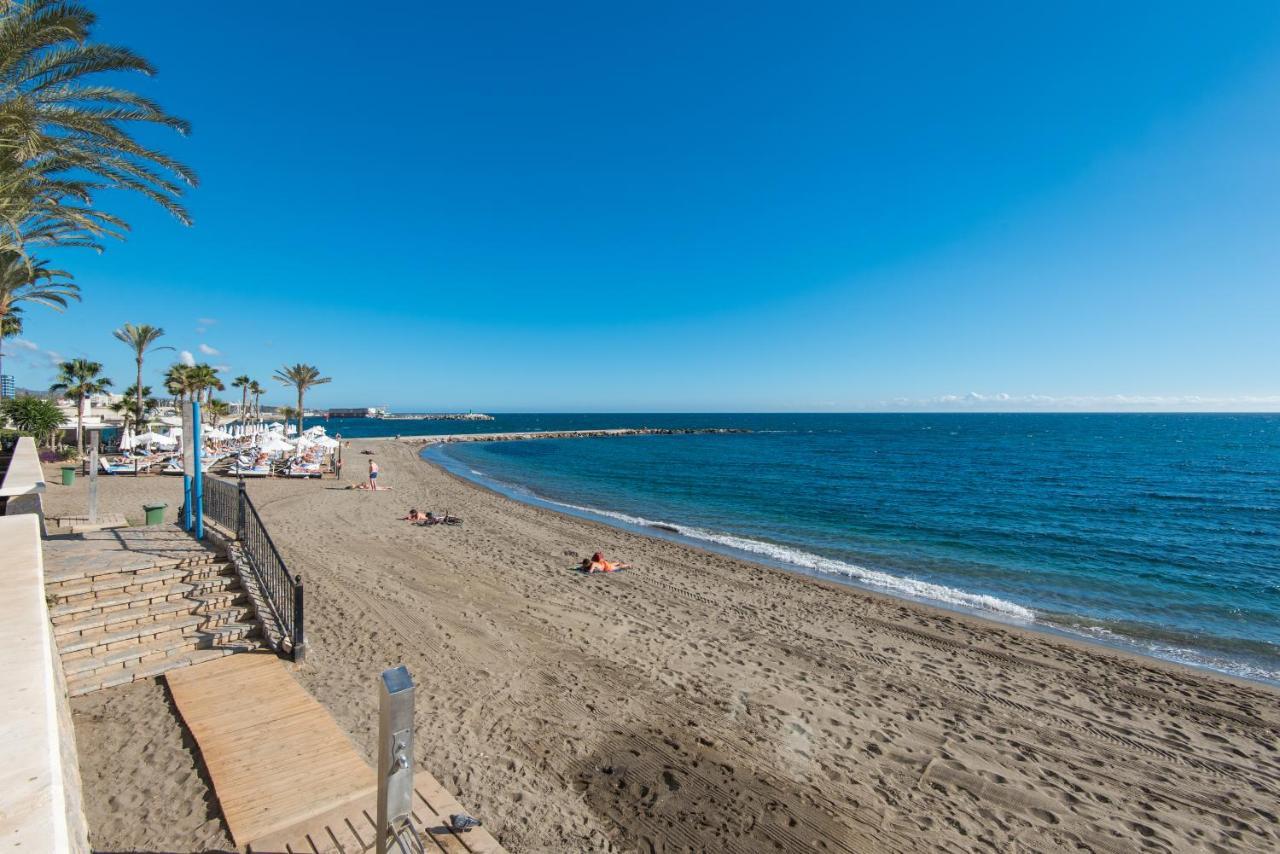 RentAndHomes Beachfront Marbella Center Extérieur photo